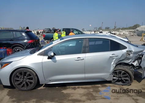 2020 Toyota Corolla Se z USA, uszkodzony, nr VIN 5YFS4RCE1LP056855